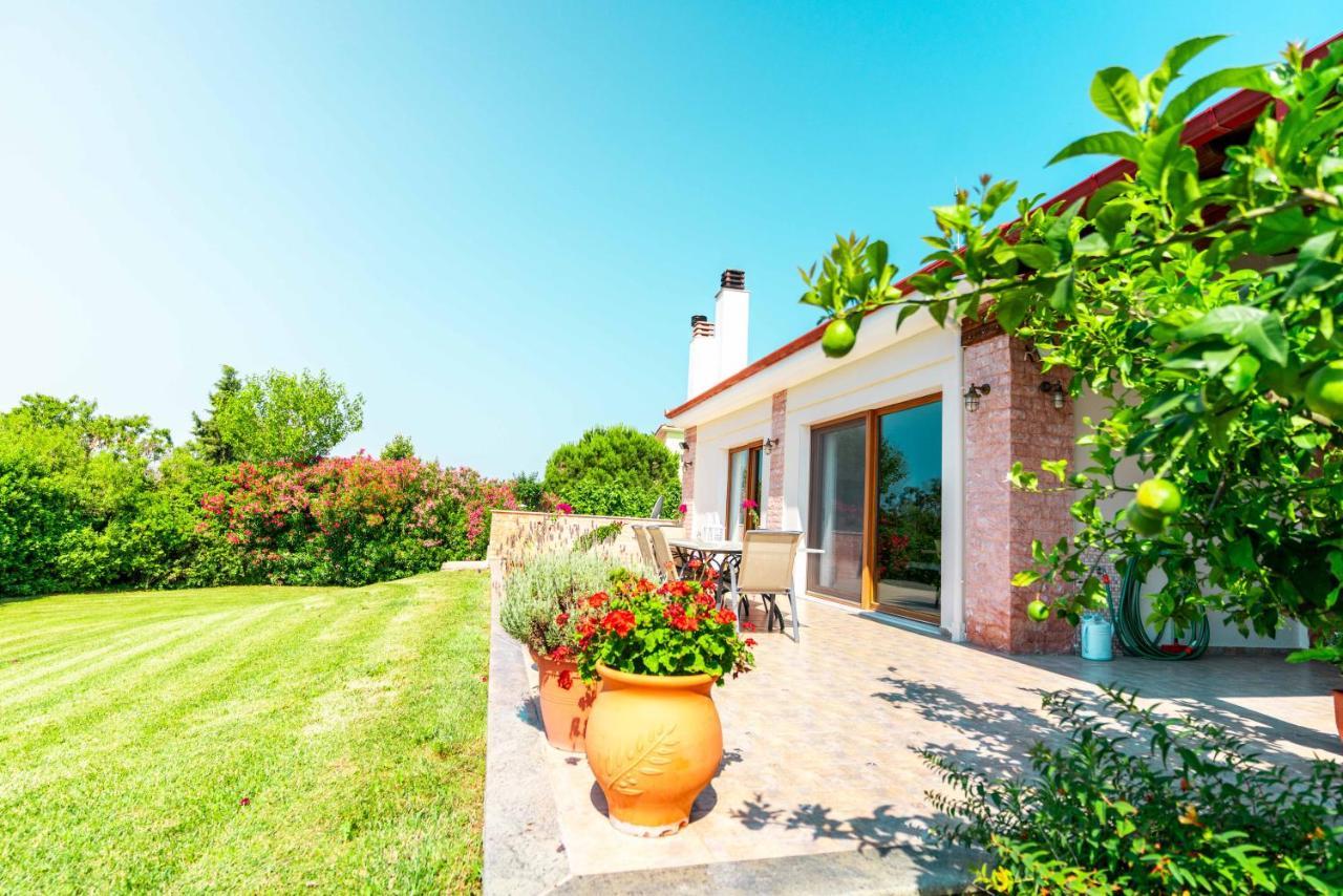 Villa Bougainvillea Epanomi Luaran gambar